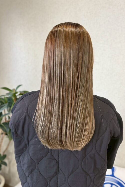 浦和大宮志木の美容室Hair & Make Azurアズールのハイトーンカラーデザインカラー